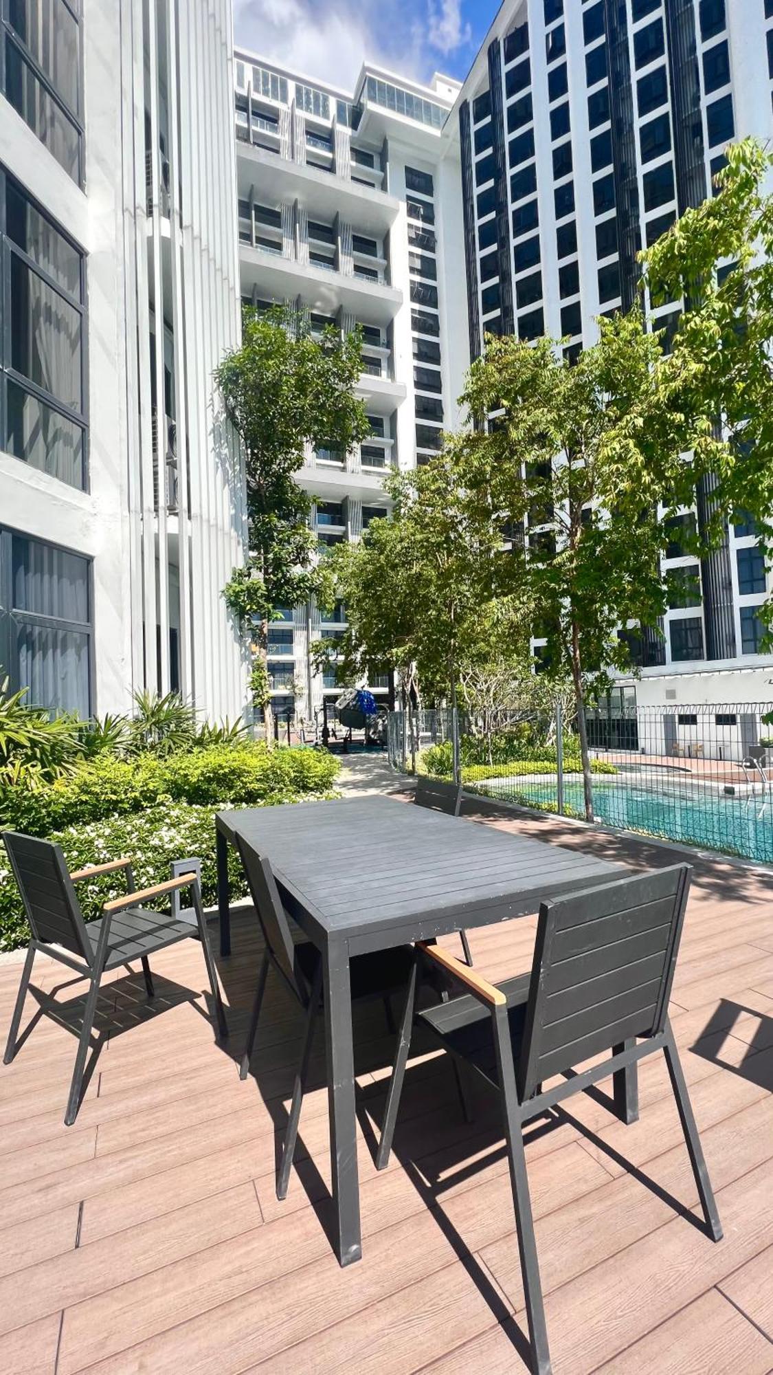 The Shore Executive Suites By Ys Luxury Kota Kinabalu Buitenkant foto